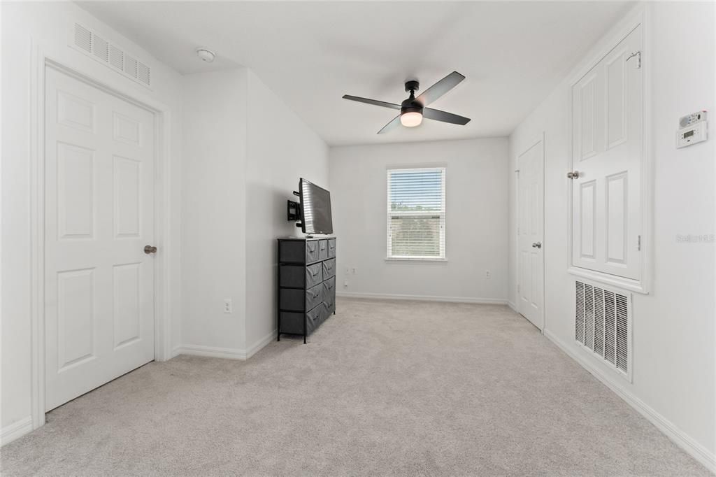 For Sale: $689,900 (5 beds, 3 baths, 3006 Square Feet)