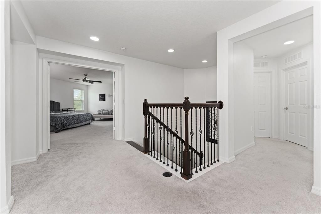 For Sale: $689,900 (5 beds, 3 baths, 3006 Square Feet)