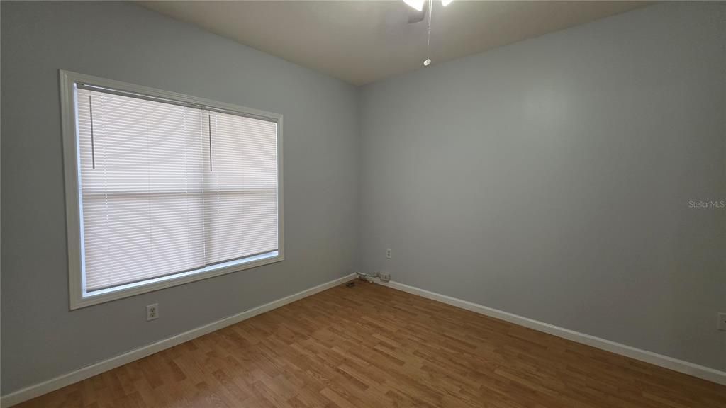For Rent: $1,300 (1 beds, 1 baths, 794 Square Feet)