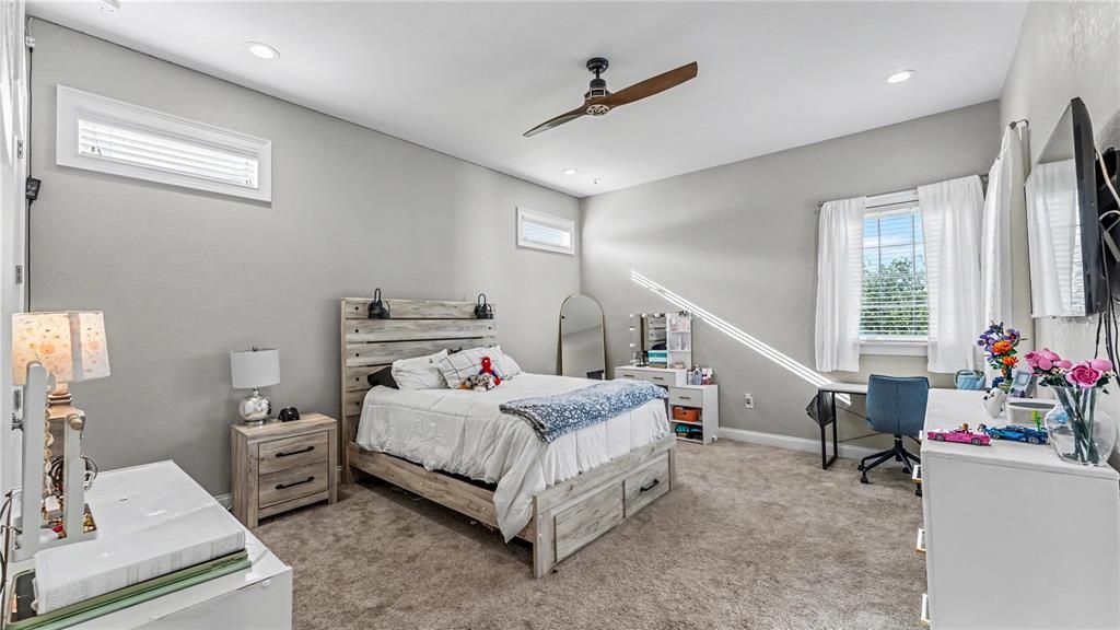 For Sale: $1,149,000 (5 beds, 3 baths, 3678 Square Feet)