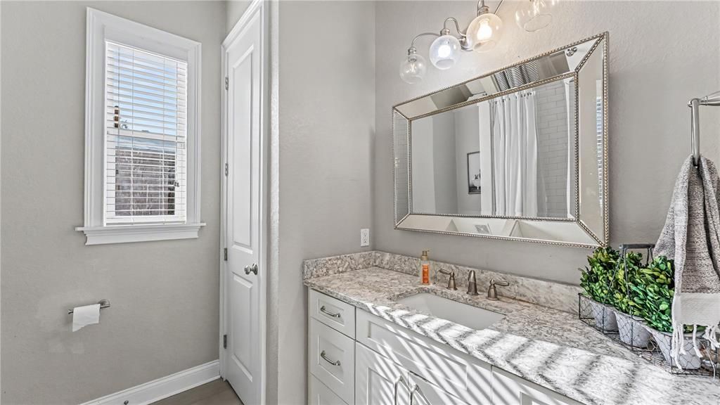 For Sale: $1,149,000 (5 beds, 3 baths, 3678 Square Feet)
