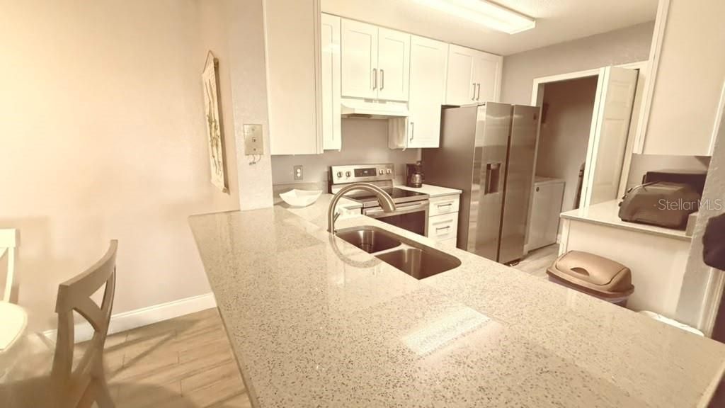 В аренду: $2,500 (4 спален, 2 ванн, 1323 Квадратных фут)