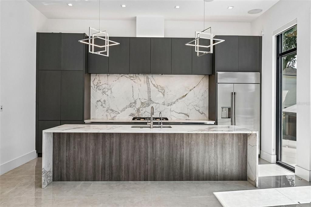 For Sale: $1,499,000 (4 beds, 4 baths, 2953 Square Feet)