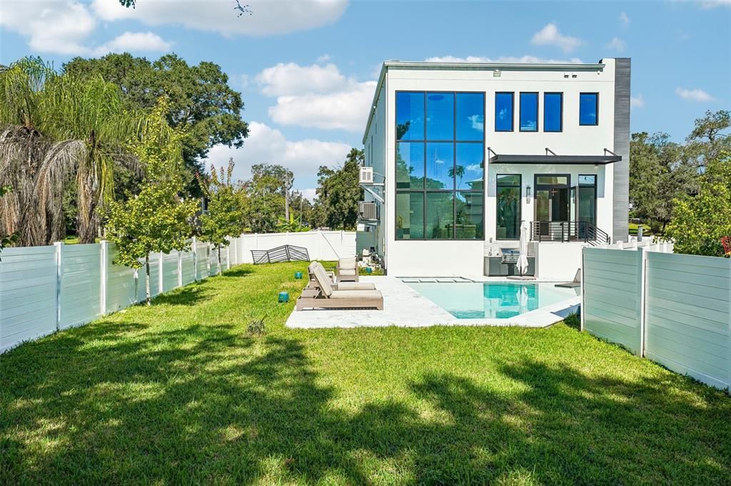 For Sale: $1,499,000 (4 beds, 4 baths, 2953 Square Feet)
