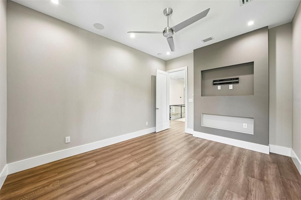 For Sale: $1,499,000 (4 beds, 4 baths, 2953 Square Feet)
