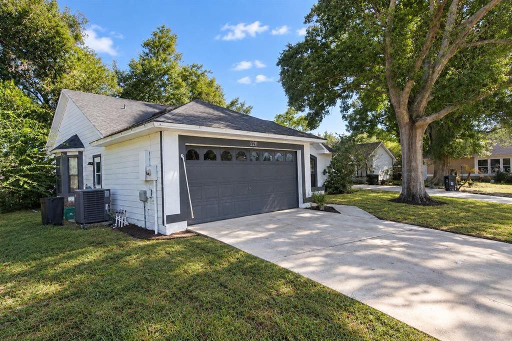 For Sale: $329,990 (3 beds, 2 baths, 1343 Square Feet)