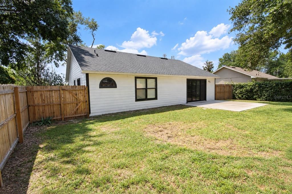 For Sale: $329,990 (3 beds, 2 baths, 1343 Square Feet)
