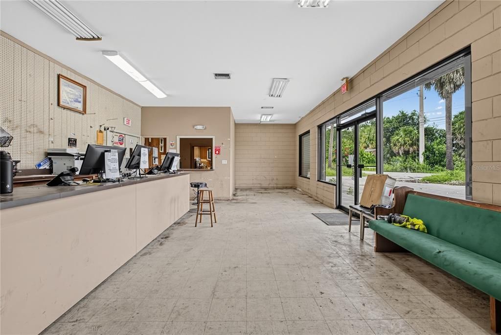 For Sale: $600,000 (0 beds, 0 baths, 13675 Square Feet)