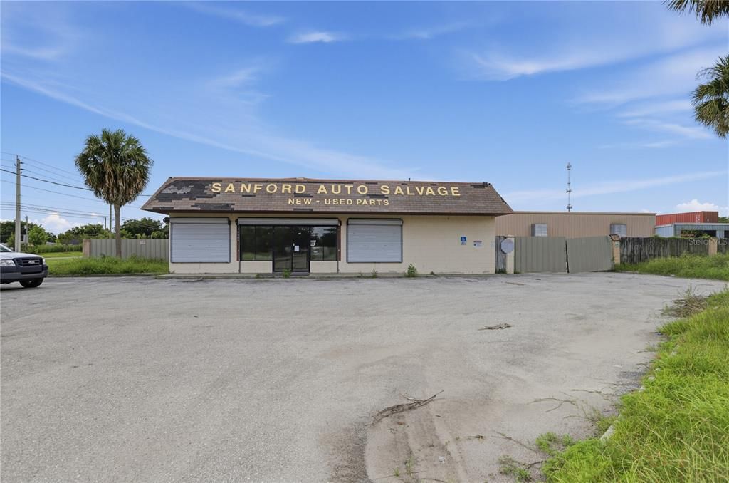 For Sale: $600,000 (0 beds, 0 baths, 13675 Square Feet)