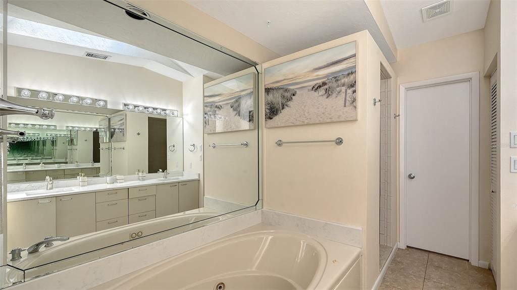 В аренду: $14,500 (4 спален, 3 ванн, 2314 Квадратных фут)