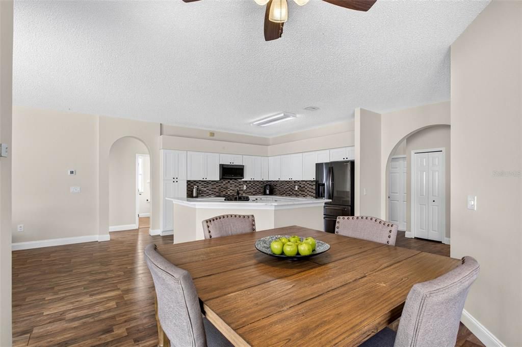 For Sale: $625,000 (4 beds, 3 baths, 2549 Square Feet)