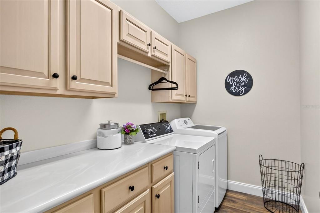 For Sale: $625,000 (4 beds, 3 baths, 2549 Square Feet)