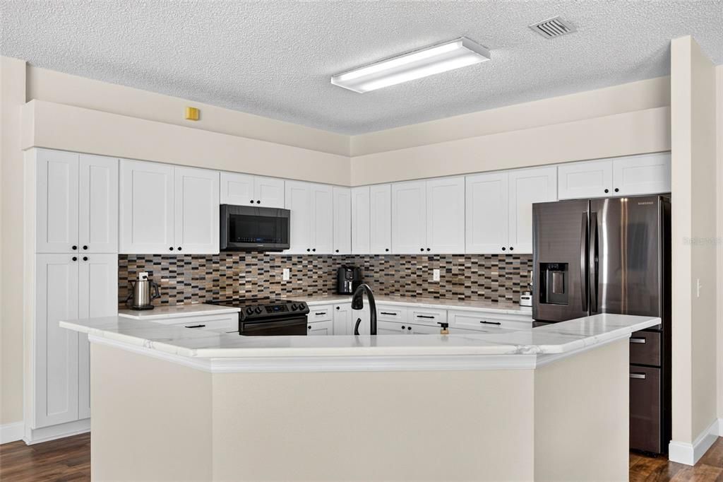 For Sale: $625,000 (4 beds, 3 baths, 2549 Square Feet)
