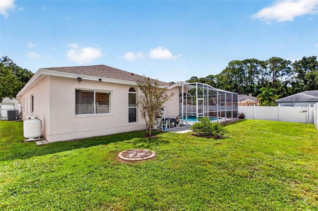 For Sale: $625,000 (4 beds, 3 baths, 2549 Square Feet)