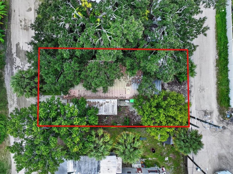 For Sale: $99,000 (2 beds, 1 baths, 672 Square Feet)