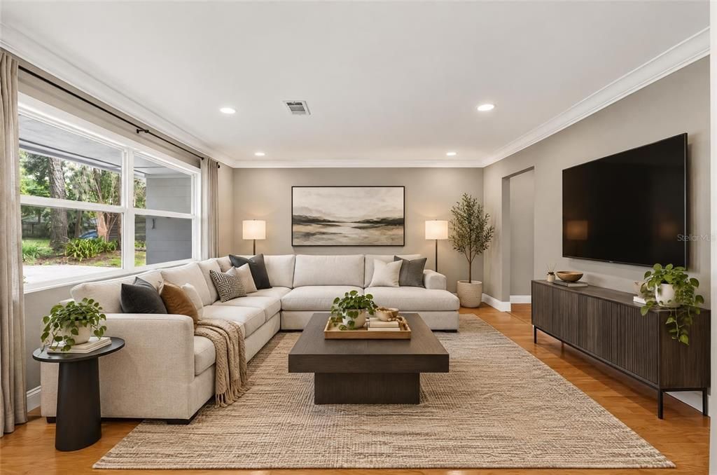 Active With Contract: $468,900 (4 beds, 2 baths, 2168 Square Feet)