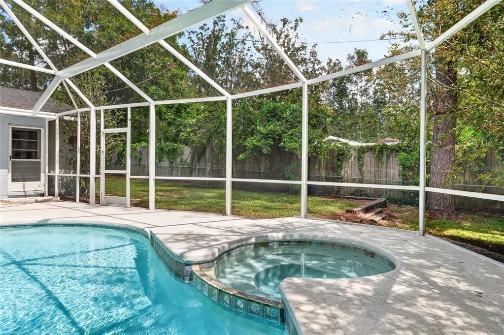 Active With Contract: $468,900 (4 beds, 2 baths, 2168 Square Feet)