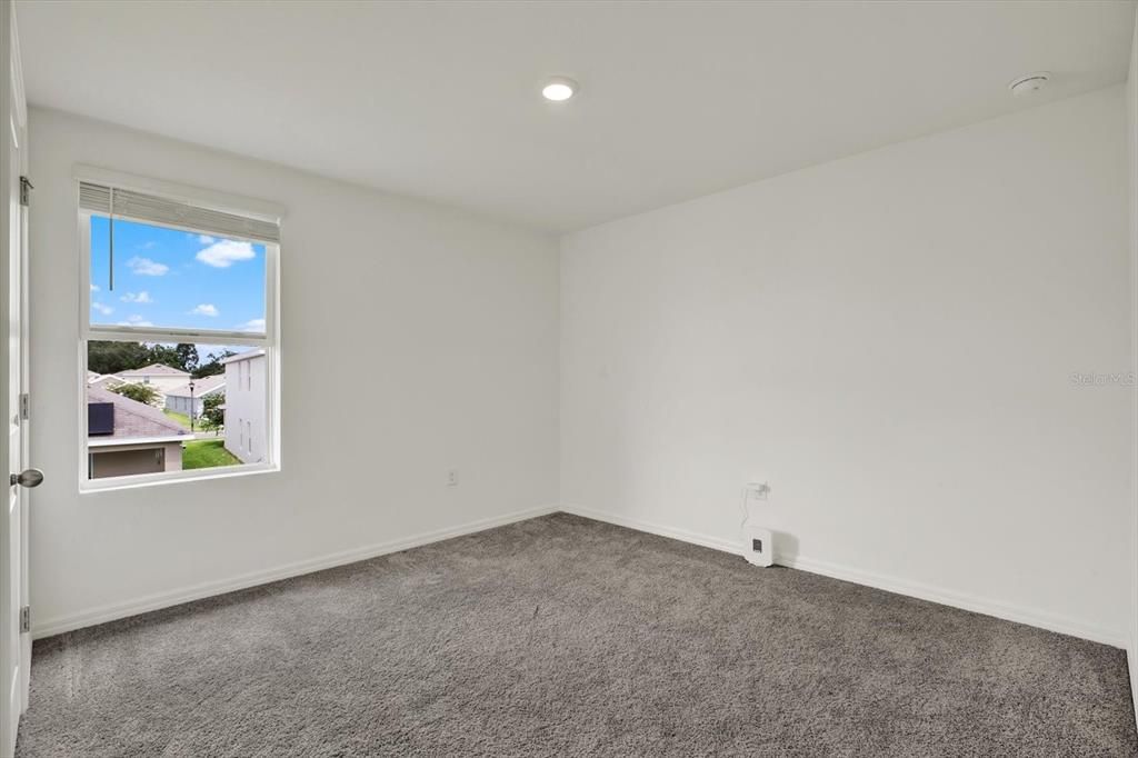En Venta: $351,000 (3 camas, 2 baños, 1961 Pies cuadrados)
