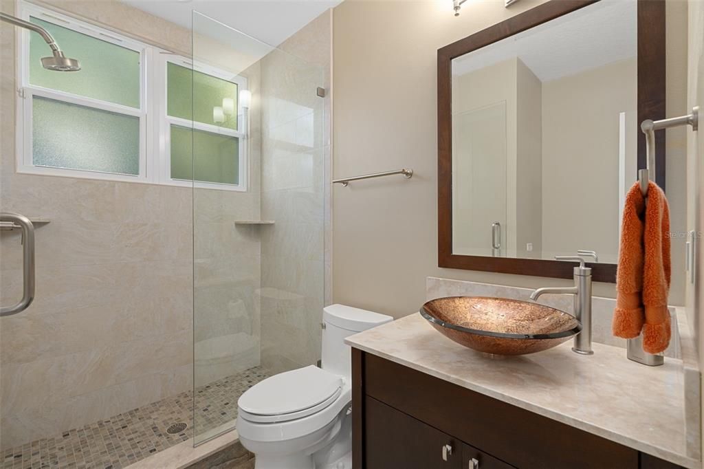 En Venta: $2,100,000 (3 camas, 3 baños, 2854 Pies cuadrados)