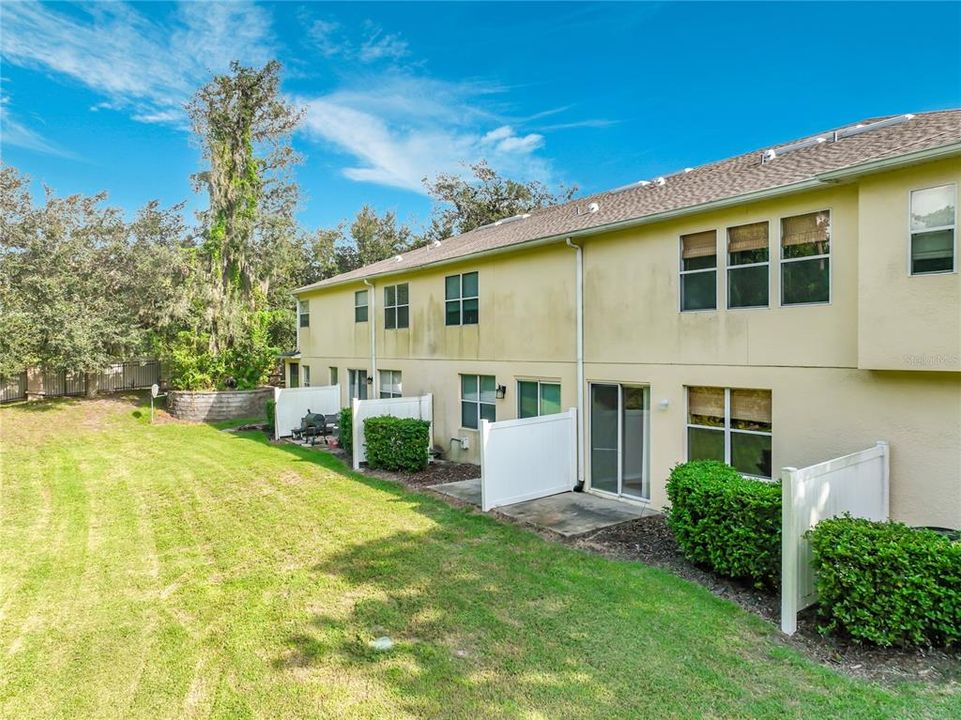 For Rent: $2,450 (3 beds, 2 baths, 1777 Square Feet)