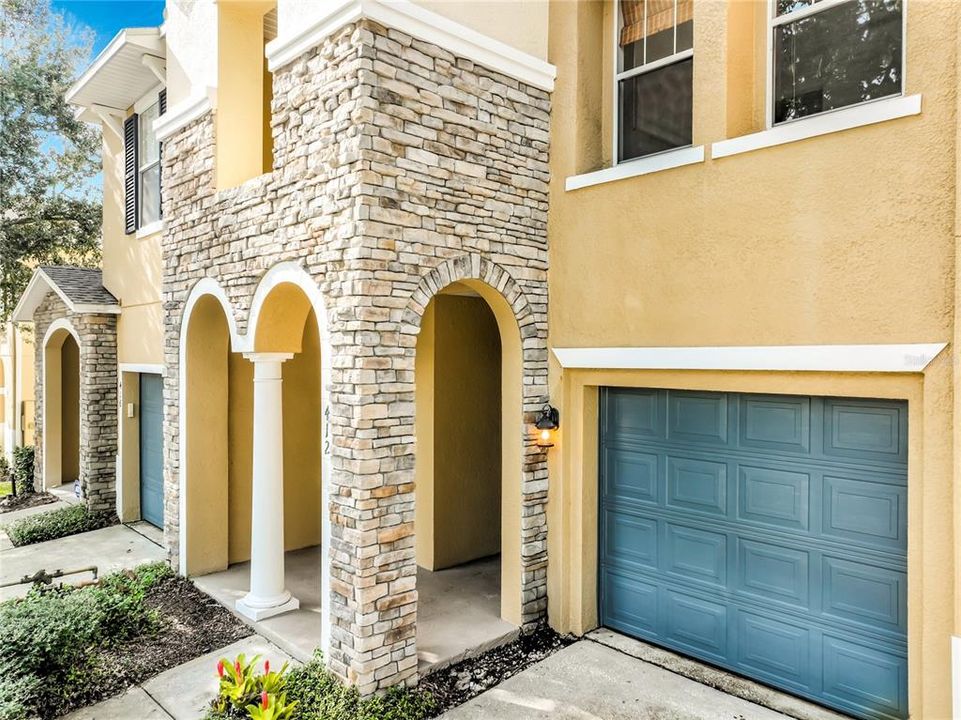 For Rent: $2,450 (3 beds, 2 baths, 1777 Square Feet)