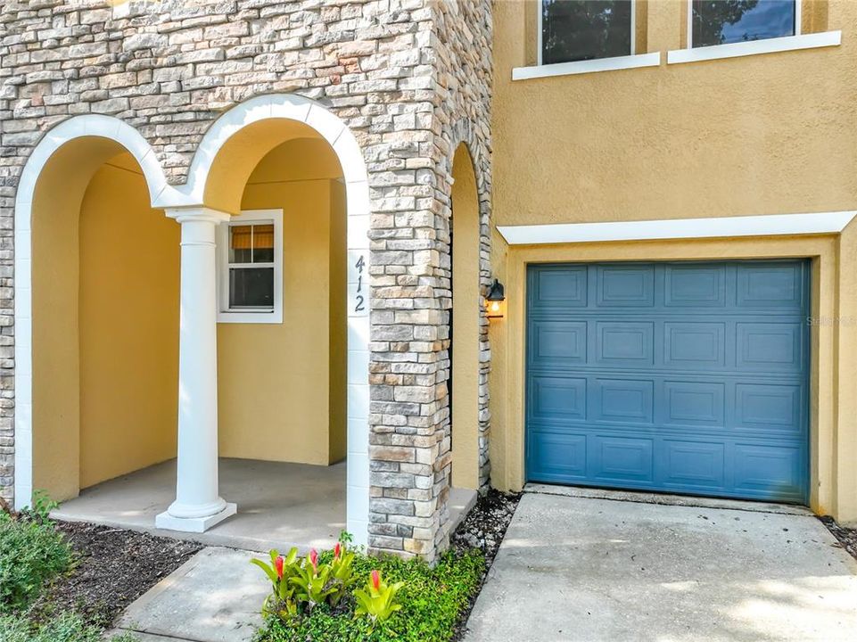 For Rent: $2,450 (3 beds, 2 baths, 1777 Square Feet)