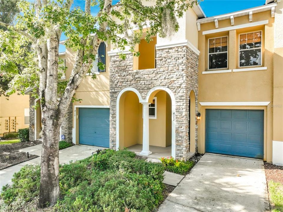For Rent: $2,450 (3 beds, 2 baths, 1777 Square Feet)