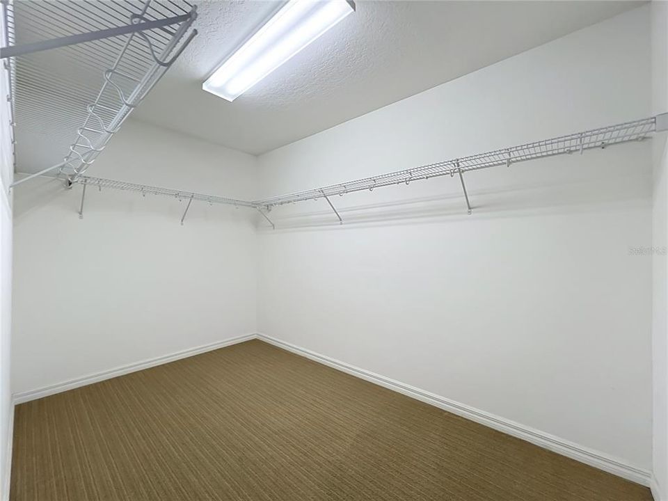For Rent: $2,450 (3 beds, 2 baths, 1777 Square Feet)