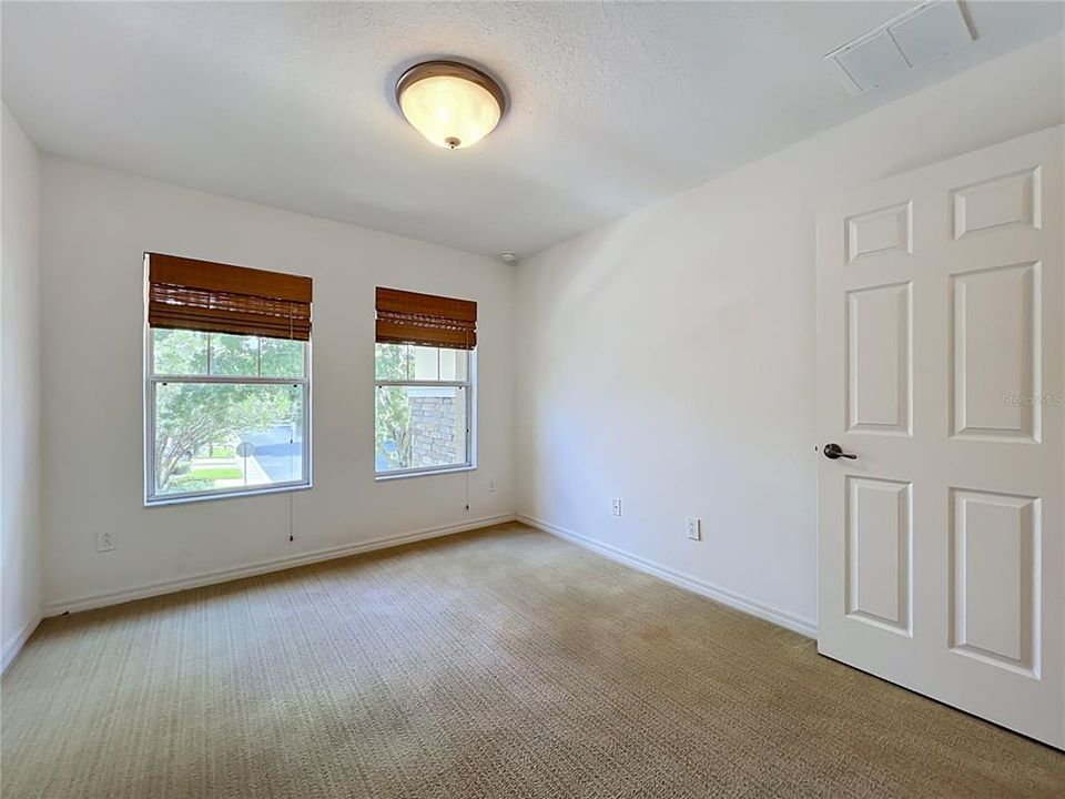 For Rent: $2,450 (3 beds, 2 baths, 1777 Square Feet)