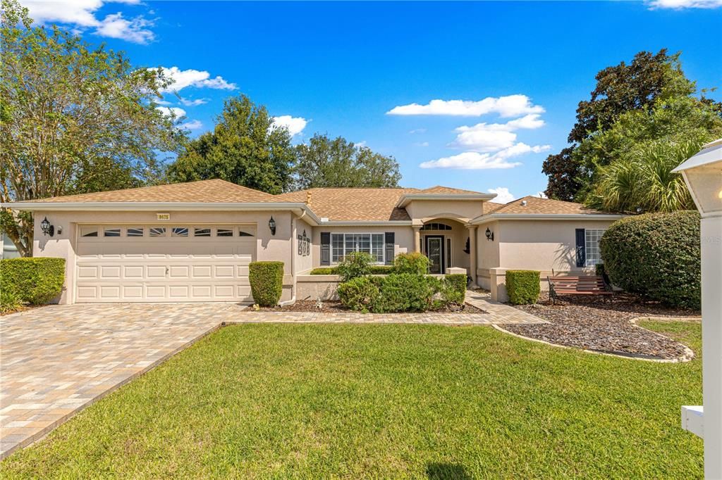 En Venta: $389,900 (3 camas, 2 baños, 2335 Pies cuadrados)