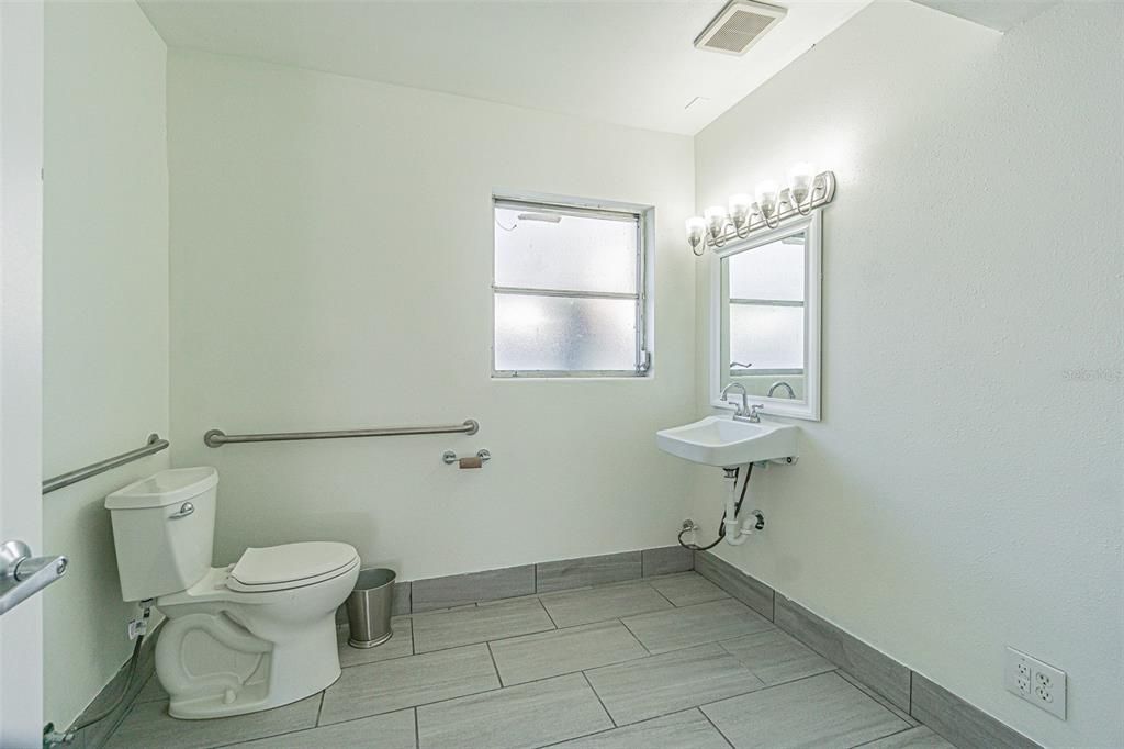 En Venta: $23,400 (0 camas, 0 baños, 1560 Pies cuadrados)