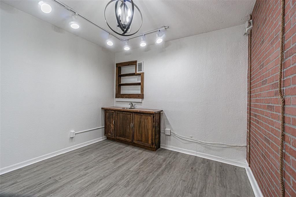 En Venta: $23,400 (0 camas, 0 baños, 1560 Pies cuadrados)