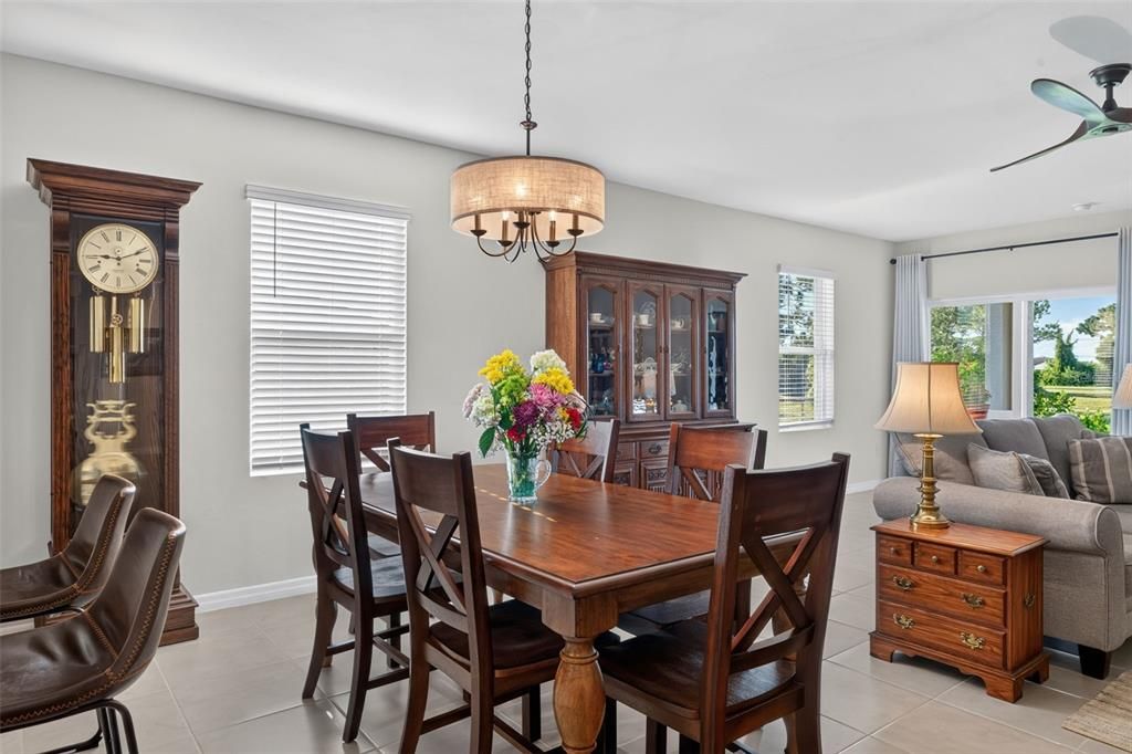For Sale: $300,000 (3 beds, 2 baths, 1747 Square Feet)