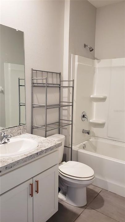 В аренду: $2,800 (4 спален, 2 ванн, 2057 Квадратных фут)