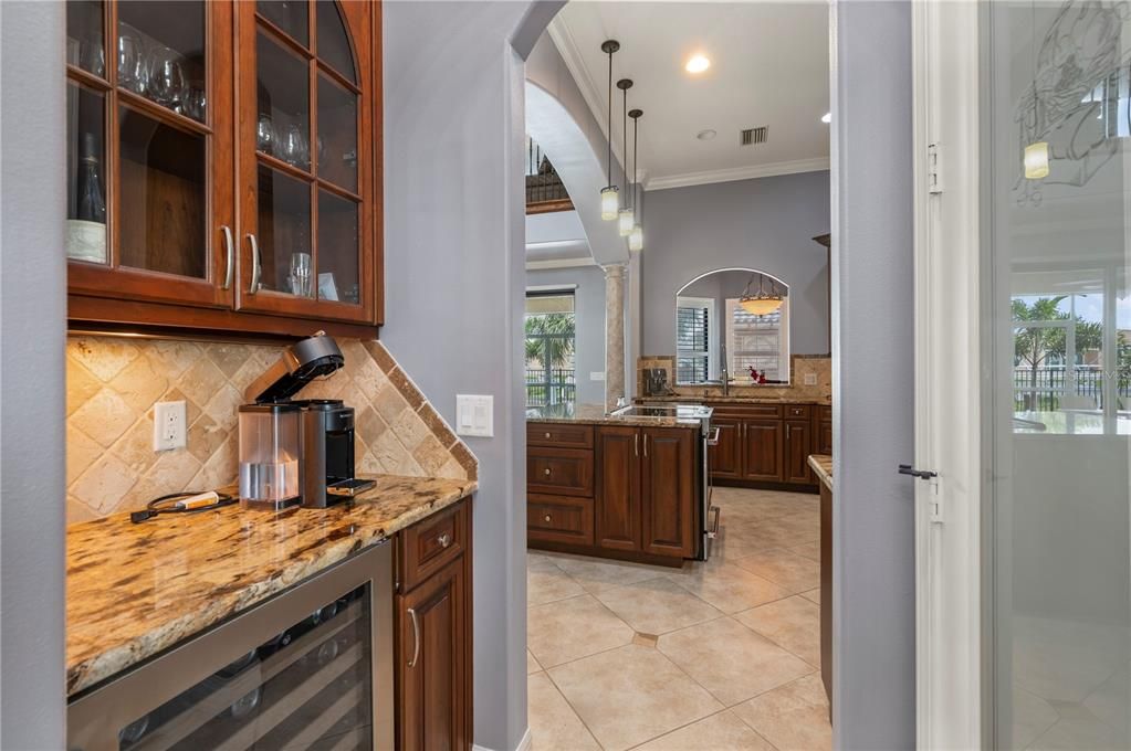 En Venta: $1,175,000 (4 camas, 4 baños, 3635 Pies cuadrados)