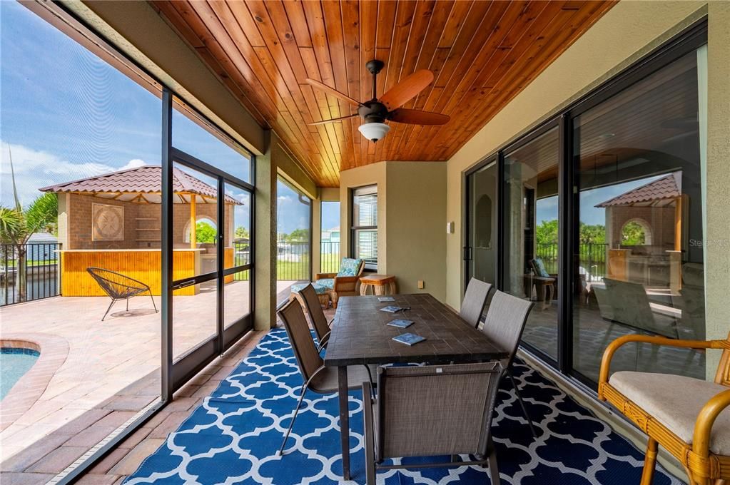 En Venta: $1,175,000 (4 camas, 4 baños, 3635 Pies cuadrados)