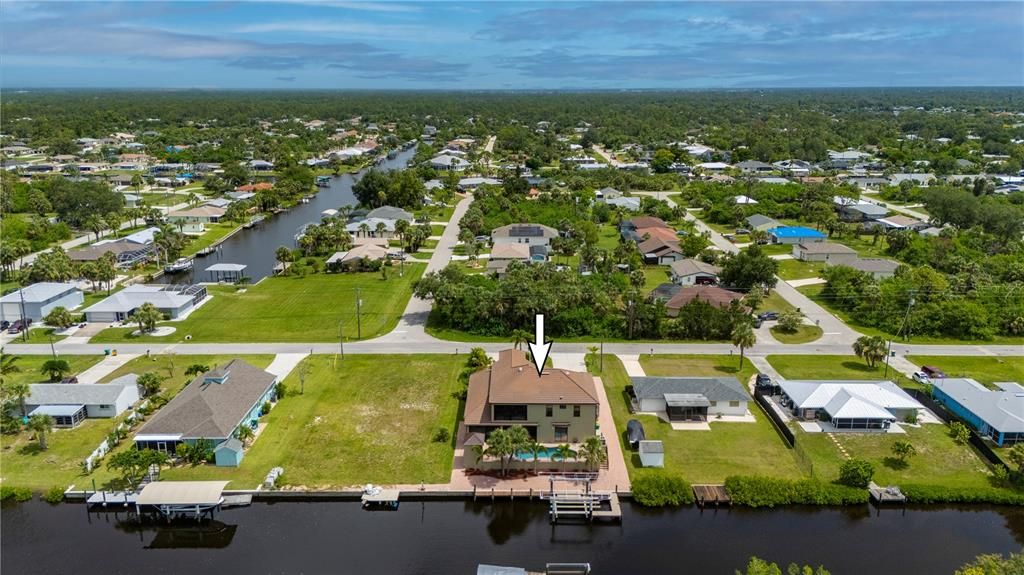 En Venta: $1,175,000 (4 camas, 4 baños, 3635 Pies cuadrados)