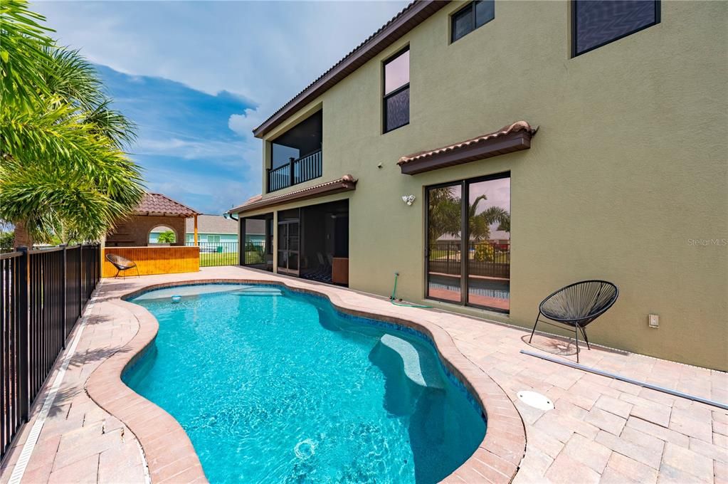 En Venta: $1,175,000 (4 camas, 4 baños, 3635 Pies cuadrados)