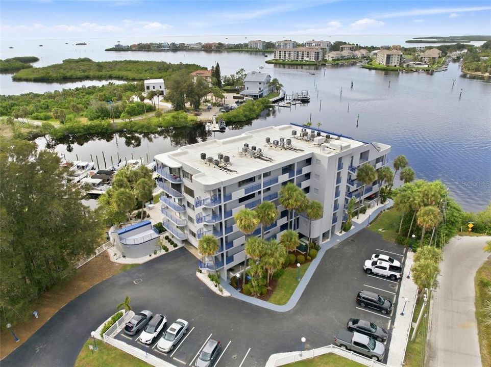 En Venta: $340,000 (2 camas, 2 baños, 1098 Pies cuadrados)
