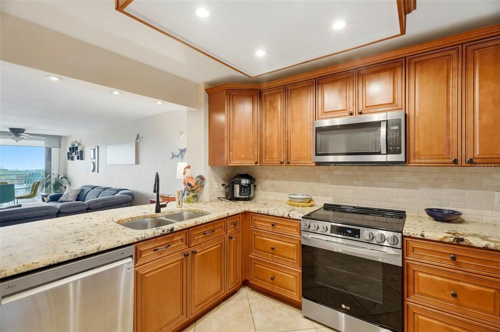 En Venta: $340,000 (2 camas, 2 baños, 1098 Pies cuadrados)
