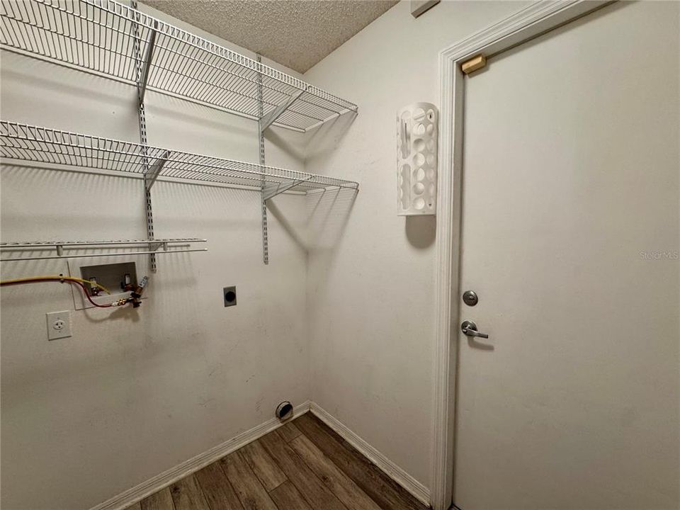 На продажу: $524,900 (4 спален, 2 ванн, 2275 Квадратных фут)