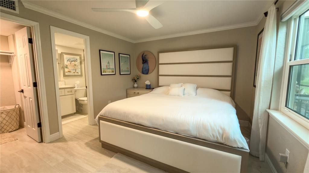 В аренду: $2,500 (2 спален, 2 ванн, 920 Квадратных фут)
