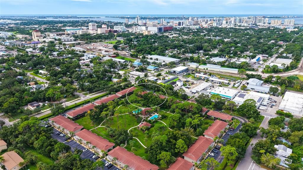 В аренду: $2,195 (2 спален, 2 ванн, 920 Квадратных фут)