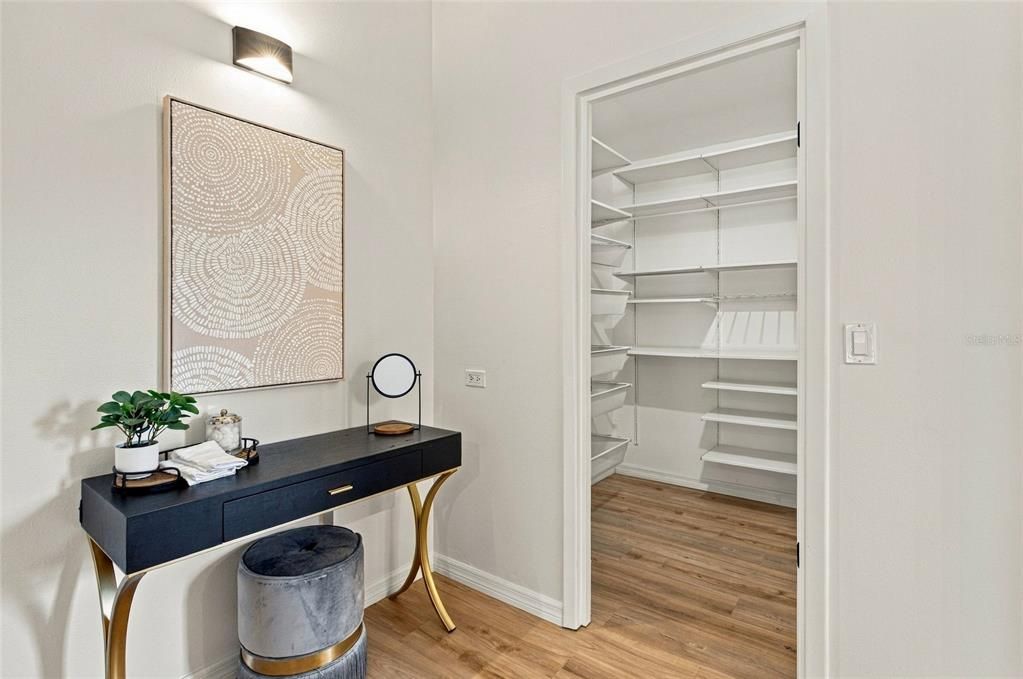 For Sale: $715,000 (4 beds, 2 baths, 2254 Square Feet)