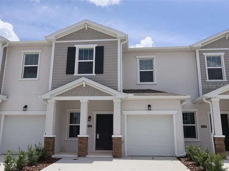 For Rent: $2,000 (3 beds, 2 baths, 1688 Square Feet)