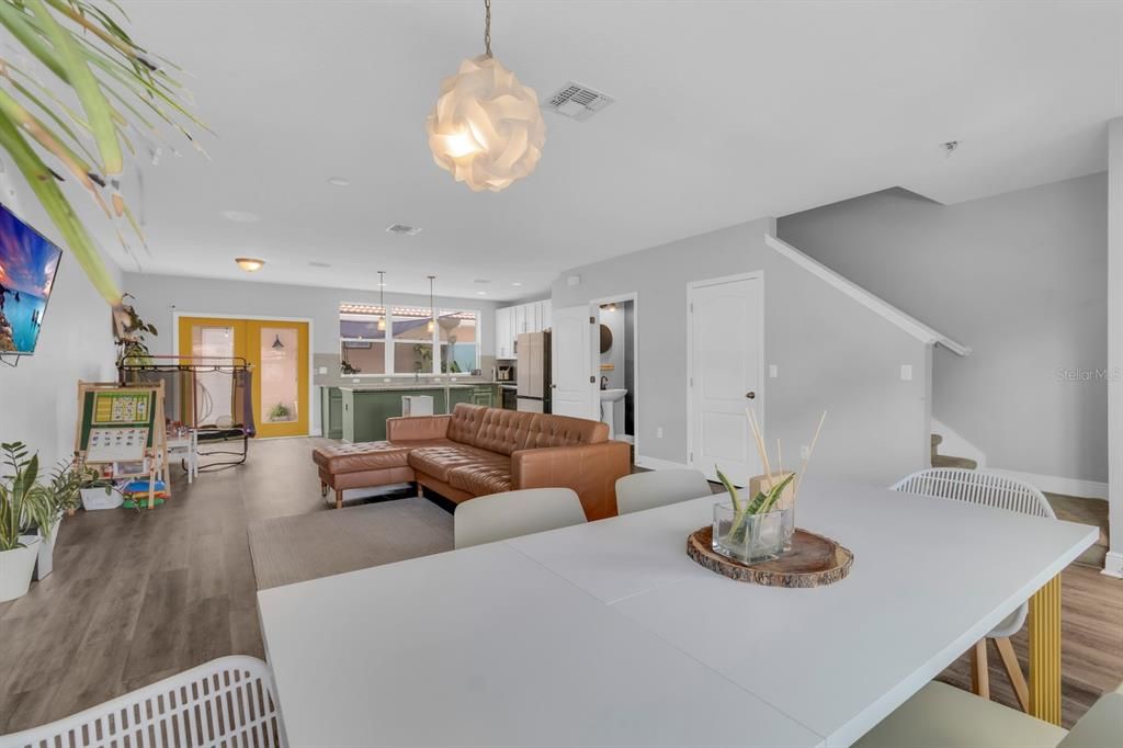 En Venta: $310,000 (3 camas, 2 baños, 1584 Pies cuadrados)