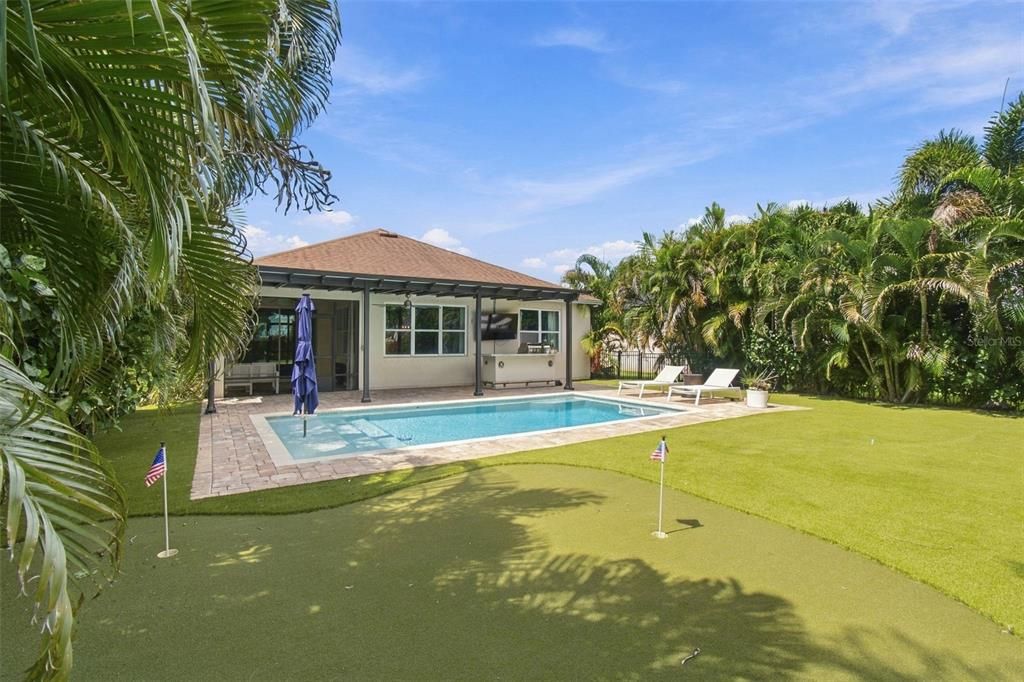 En Venta: $575,000 (4 camas, 2 baños, 2161 Pies cuadrados)