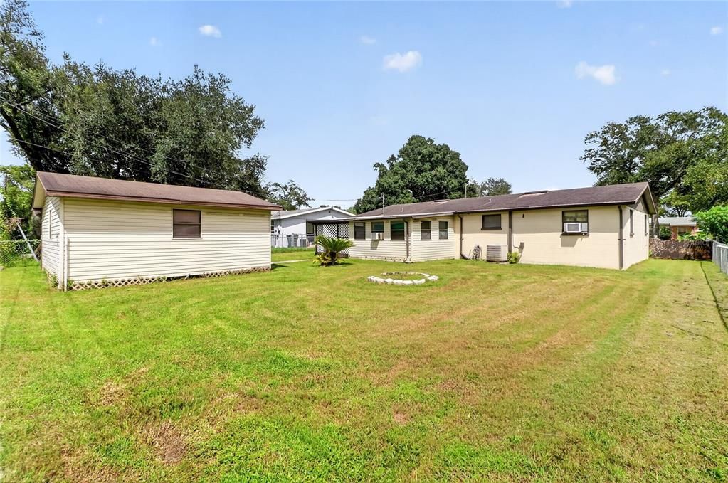 Active With Contract: $165,000 (3 beds, 1 baths, 1421 Square Feet)