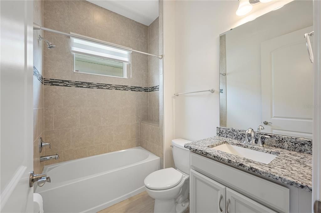 For Sale: $585,000 (3 beds, 3 baths, 2335 Square Feet)