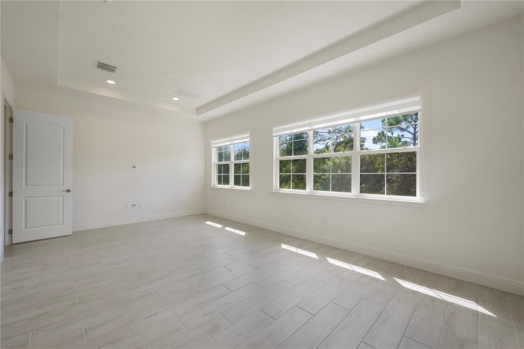 For Sale: $585,000 (3 beds, 3 baths, 2335 Square Feet)